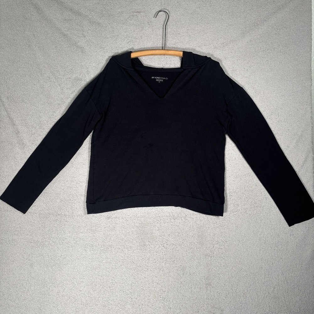 Beyond Yoga Women Black V-Neck Crossover Back Pullover Hoodie Size M Made in USA